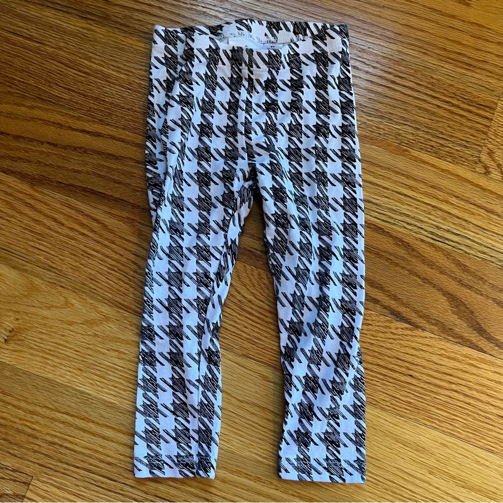 Jumping Beans black and white houndstooth print leggings size 2T